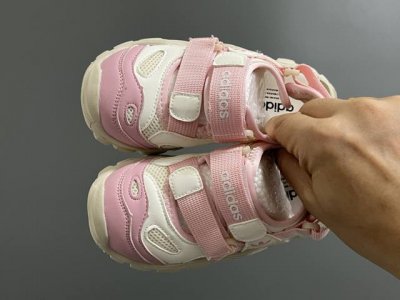 A Home New Arrival Seashell Velcro Children's Sandals Size: 26-37 Inches Classic