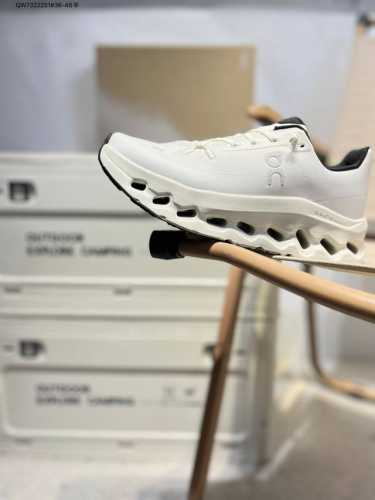 On Angpao's New Comprehensive Physical Training Sports Shoe Cloud X Is Comfortab