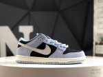 Nike Nk Dunk Low Low-Top Casual Shoes Hf3063 400 #The Shoe Has A Simple Appearan