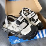 ad Children's Conch Beach Sandals Breathable Closed Toe Anti-Kick Velcro Easy
