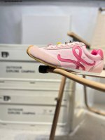 Spanish Century-Old Luxury Leather Goods Brand Loewe Ballet Runner Sneakers Ball