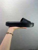Company-Level Descente Slippers Id: 277Jyd0515