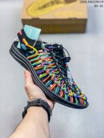 Men's And Women's Shoes Are Made Of Imported Machines. Two Nylon Ropes Are Combi