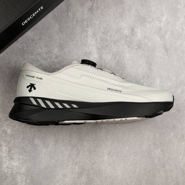 Local Core Private Descente Descente Lightweight Cushioning Breathable Upper Fas