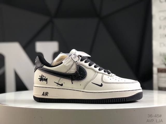 Company-Level With Half-Size Nike Air Force 1 Low Air Force One Low-Top Sports C