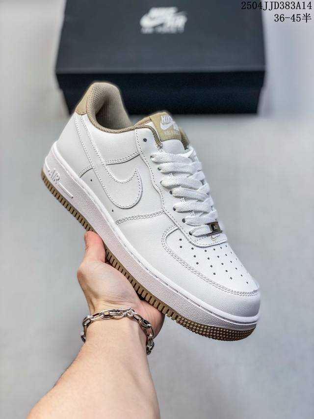 Company-Level With Half-Size Nike Air Force 1'07 Low Air Force One Low-Top Versa