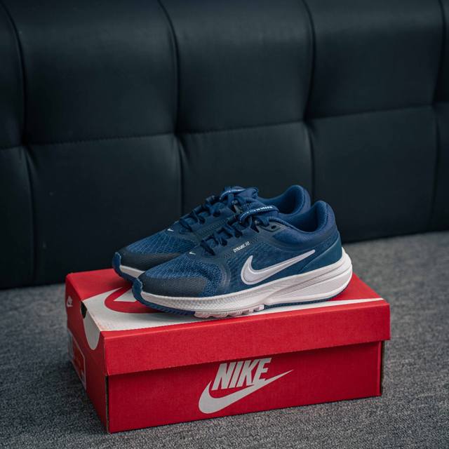 The Design Of The Nike Star Runner 5 Shoe Is Very Modern. The Streamlined Appear