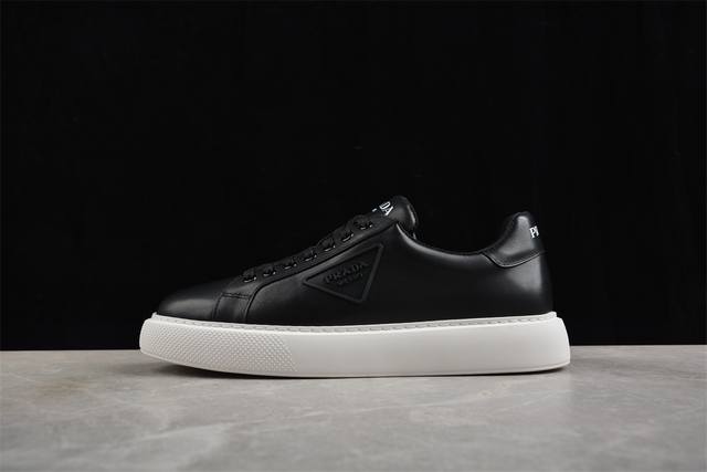 Prada Prada's New Thick-Soled Platform Sneakers In The Spring And Summer Series