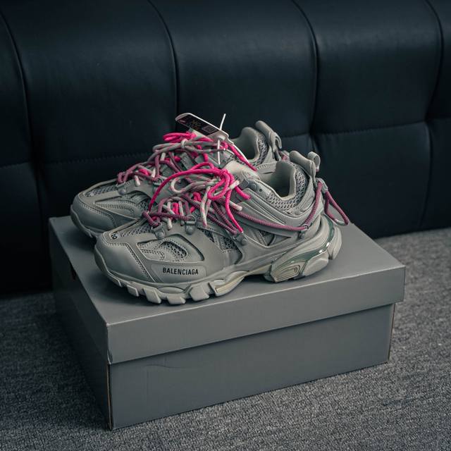 Core Private Balenciaga 3.0 Lace-Up Low-Top Daddy Shoes Balenciaga3.0 Track.2 Op