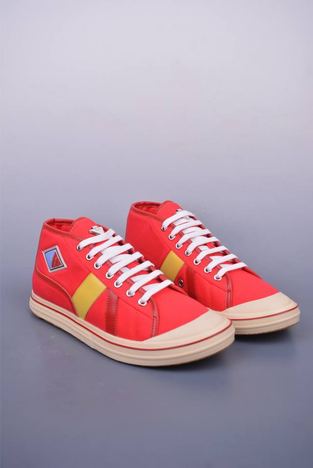Bottega Veneta Bv's Latest Eliot Series Retro Basketball Shoes And Casual Sports