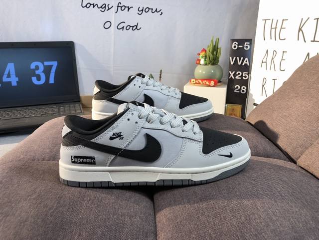 Overseas Bestseller Limited Release! High-End Custom Nike Sb Dunk Low Supreme Co