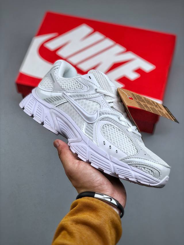 Nike V5 Rnr Company-Level Comfortable, Versatile, Slip-Resistant, Durable Low-To