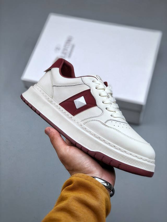 New Arrival Valentino Rockstud Untitled Thick-Soled Casual Studded White Sneaker