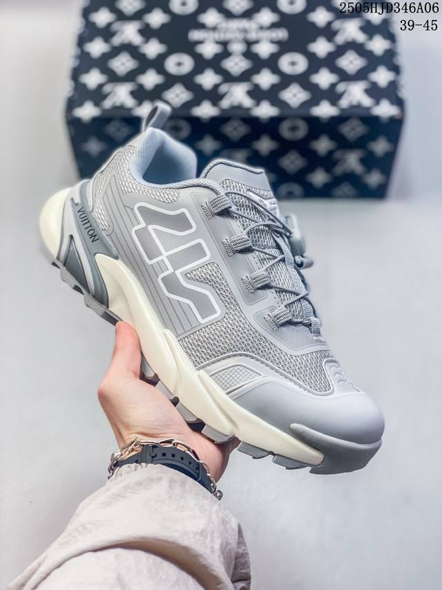 New Arrival Actual Photos Lv Runner Tatic Made In Guangdong Large Factory Casual