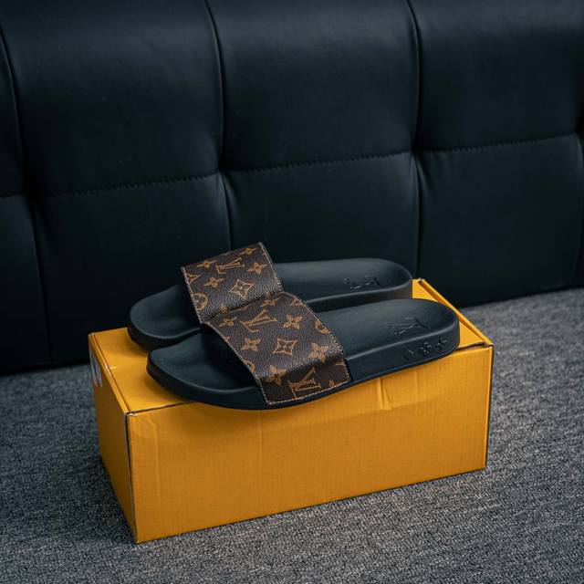 Core Private Louis Vuitton, French Luxury Brand Lv Louis Vuitton Waterfront Mule