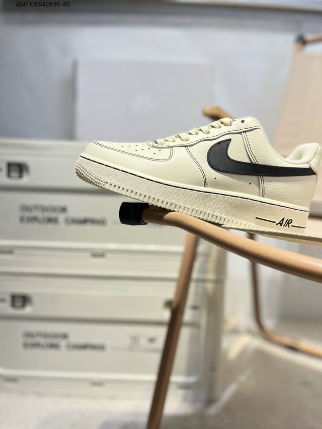 Nike Nike Air Force 1 '07 Air Force One Versatile Casual Sneakers. Soft, Highly