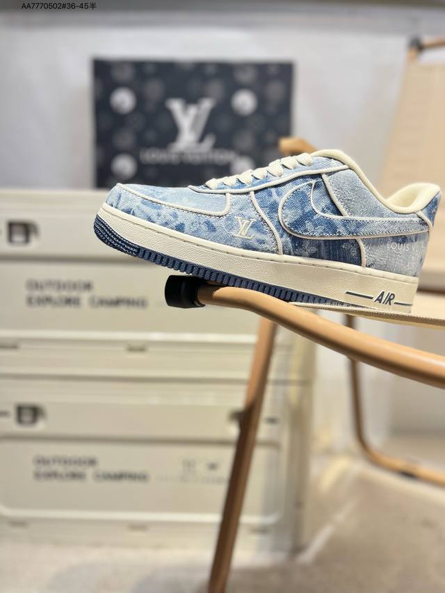 Pure Original # Collaborating To Create A High-End Streetwear Brand - Supreme X