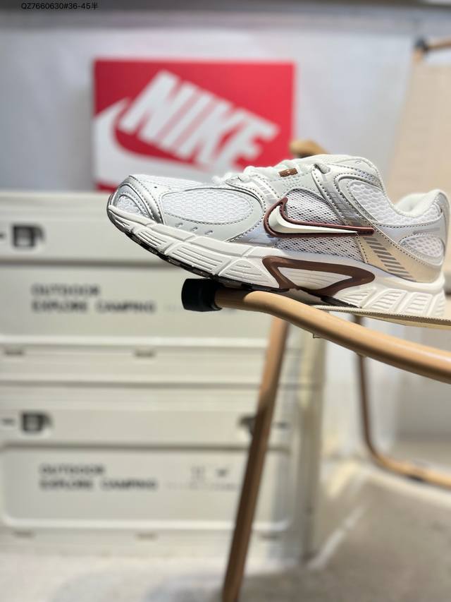 Nike V5 Rnr Comfortable And Versatile Slip-Resistant Durable Low-Top Running Sho