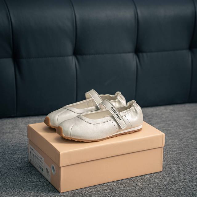 Core Private Miu Miu Early Spring New Arrival Runway New Arrival Slip-On Mary Ja
