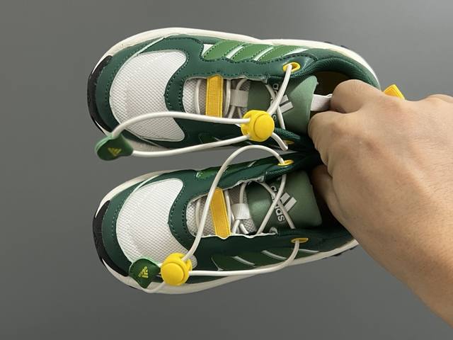 A Home New Elastic Buckle Children's Dad-Style Sneakers Size: 24-37 Classic Adid
