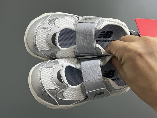 New 920 Mary Jane Mesh-Panel Velcro Children's Sandals Size: 24-37 Inches Fashio
