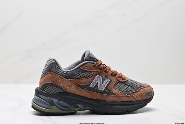 Corporate-Level New Balance 2010 Series New Balance Retro Daddy Style Mesh Runni