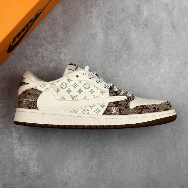 Louis Vuitton men's and women's shoes are equipped with a thick drawer gift shoe