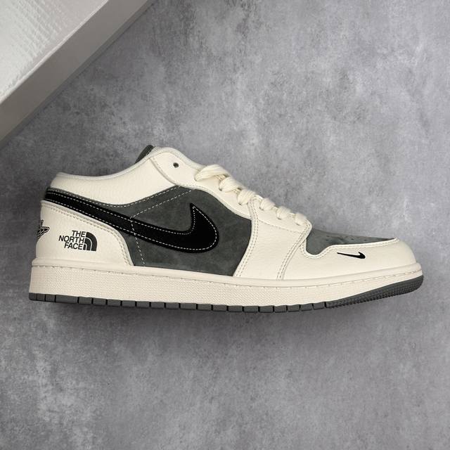 Corporate Nike Pegasus Premium Atmosphere Full-length visible Air Zoom appears f