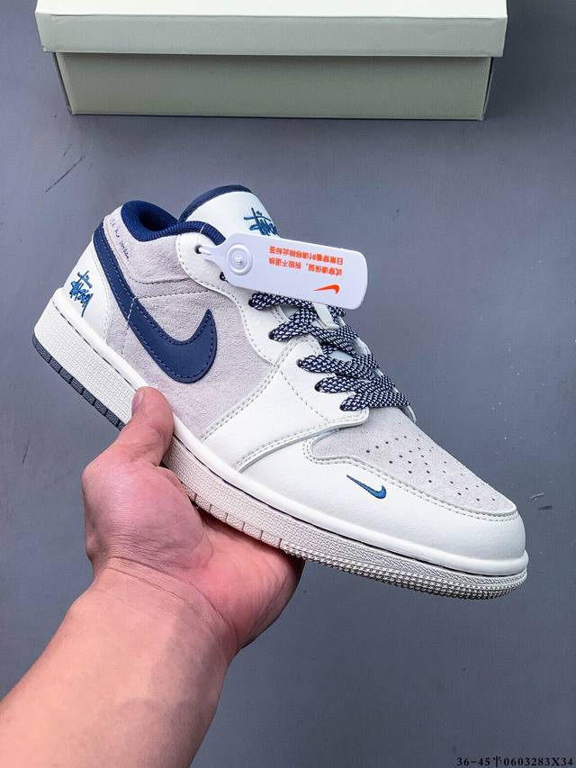 Nike Sacai x Nike Pegasus Vaporfly Sp Waffle 3.0 Hybrid Marathon Construction Av