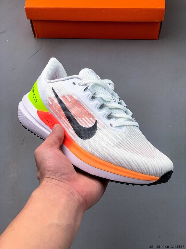Local core private Company-level Xiaohongshu recommends Hoka W Bondi 9 new color