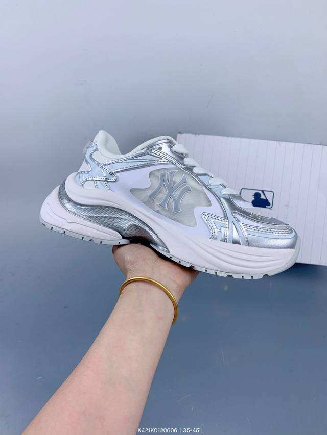 Alo Yoga Alo Runner comfortable, soft, non-slip and wear-resistant low-top runni