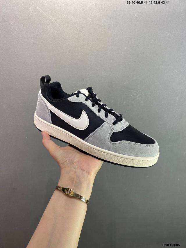 Definition of simple and versatile style Highly recommended Vans Sk8-Low Cdg A n
