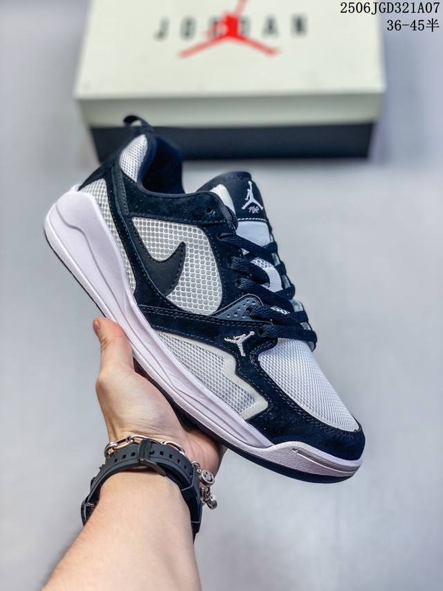 Local core private Louis Vuitton Trainer Sneaker Low Low-top retro casual sports