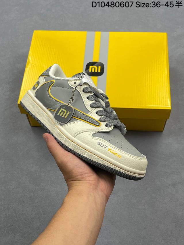 Corporate-level Nike Shox R4 series Nike low-top sports casual air cushion sport