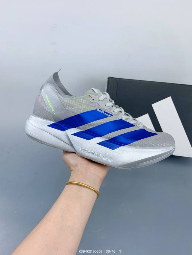 Company-level Xiaohongshu recommends Hoka W Mach X new color scheme. This brand