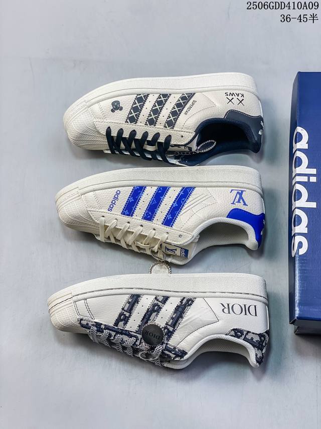 original last data paper version, made of hard high-quality leather upper materi