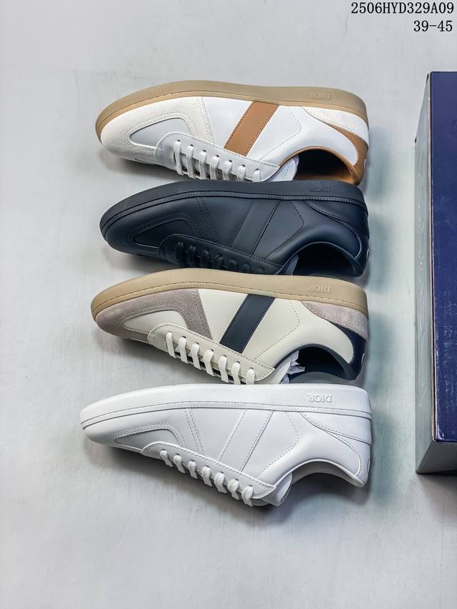 New Balance M1906Ri Nb treasure dad shoe, retro elements superimposed, superb te