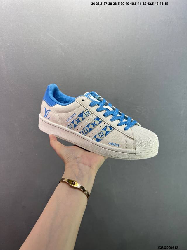 Adidas X Song For The Mute Joint Adidas Originals and fashion brand Song For The