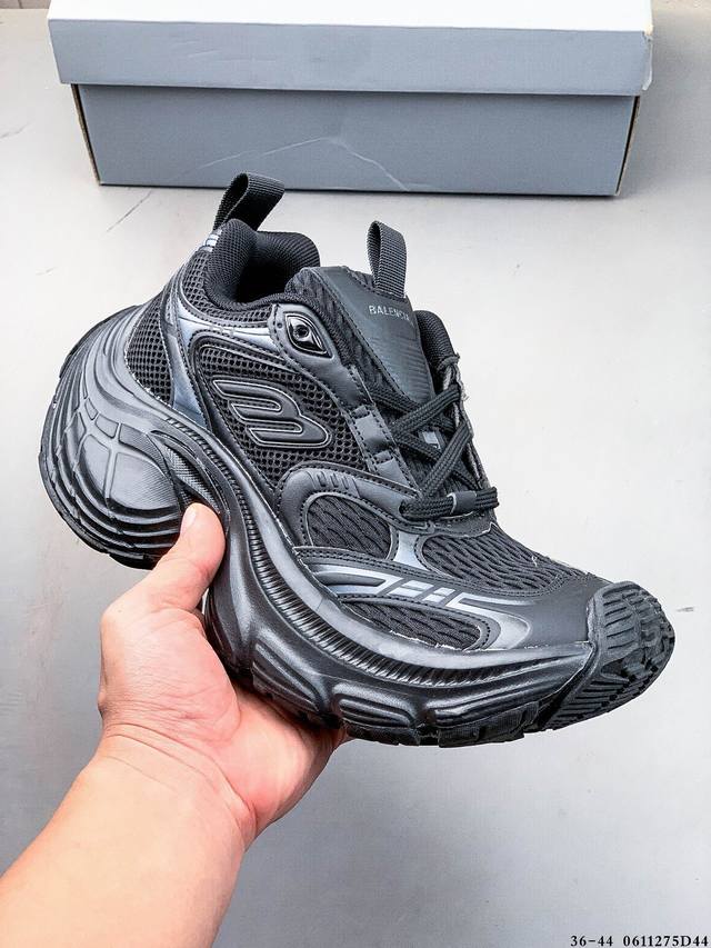 Dior Sketch Dior Spring and Summer Catwalk Graffiti Sketch German Training Shoes
