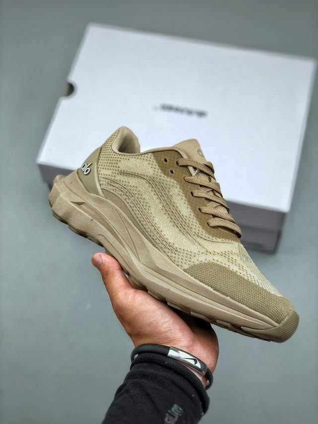 Company-level Xiaohongshu recommends Hoka U Skyline-Float X in a new color schem