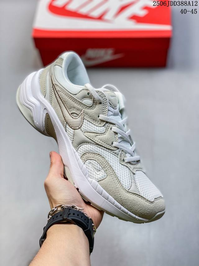 Corporate-grade genuine Nike Vomero 18 thick-soled height-enhancing dad sports r