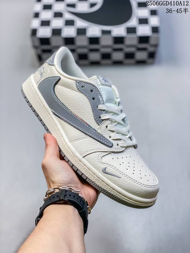 Limited edition overseas hit! Corporate-level Travis Scott X Fragment Design X J