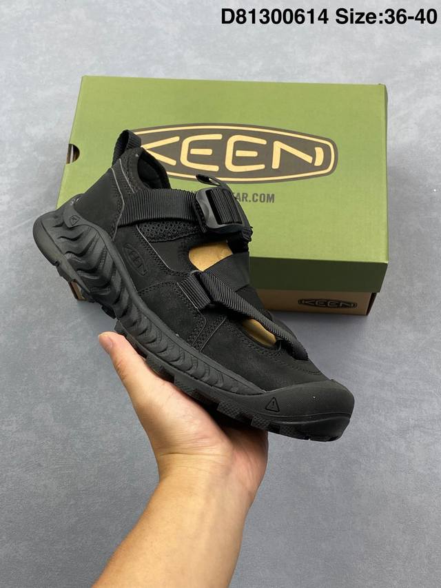 Original last and original paper version of men's and women's shoes, developed w