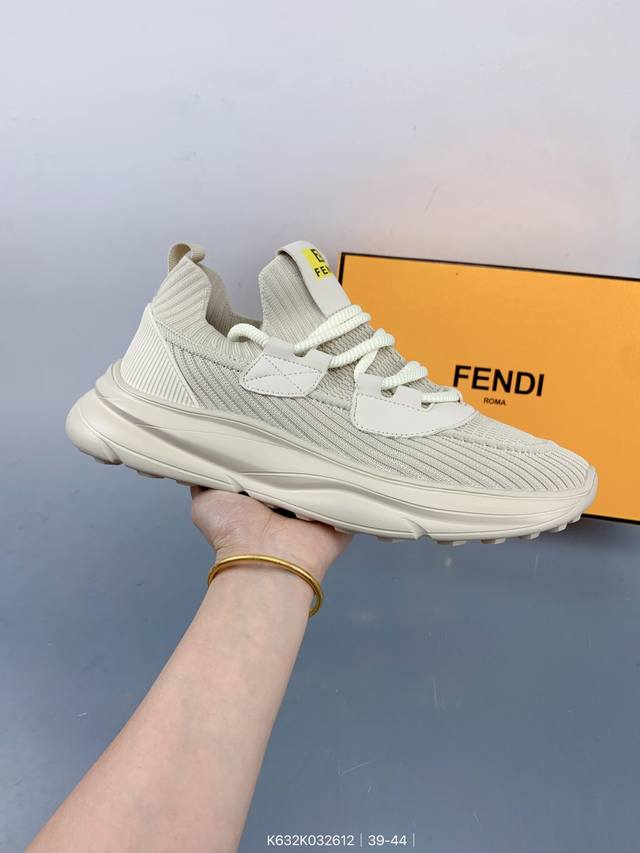 Corporate Level Nike Air Zoom Nike Pegasus Premium Nike's new air cushioned casu
