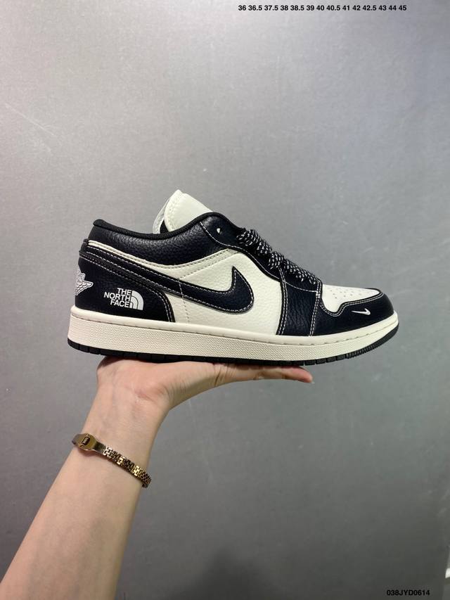 Nike Pegasus Premium Airscape Comfortable and versatile shock-absorbing, non-sli