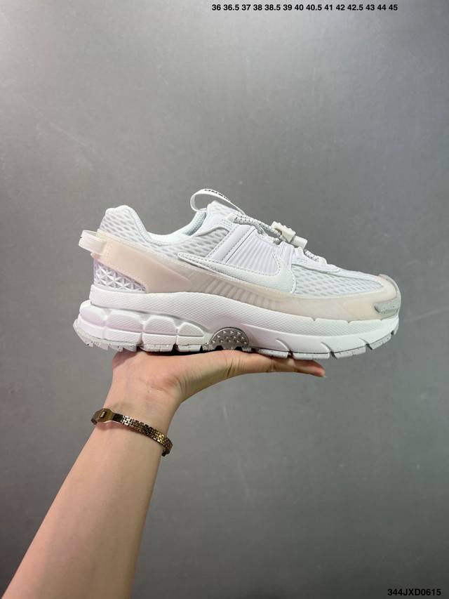 Corporate-level Brooks Ghost Max 2 sports comfortable, non-slip and wear-resista
