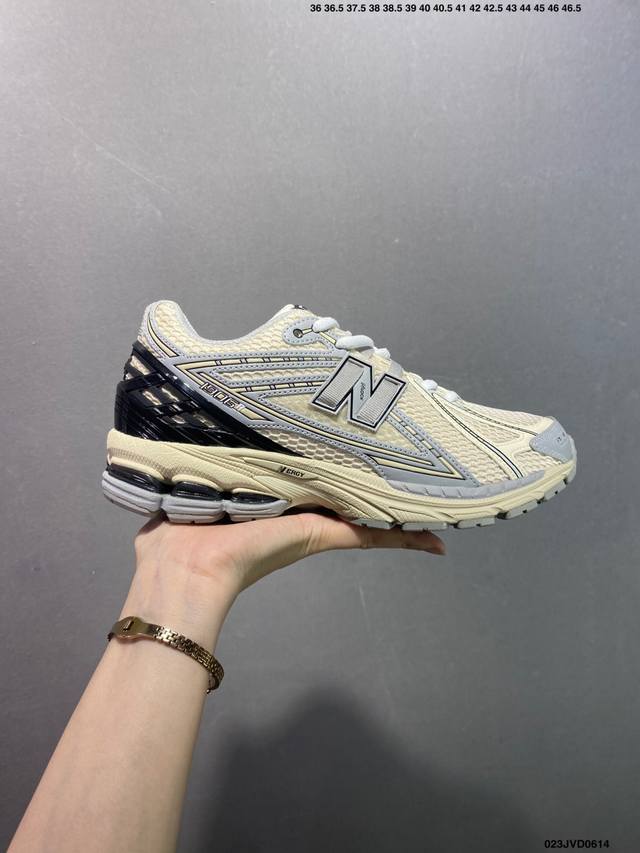 Asics Magic Speed 4 stable running shoes upper Double-layer jacquard mesh design
