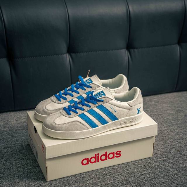 Collection of pictures Adidas Originals Equipment Agravic New sports casual shoe