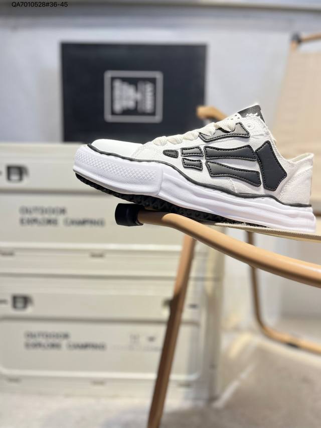 Made of high-quality fiber leather + breathable mesh material #Independent 3-lay
