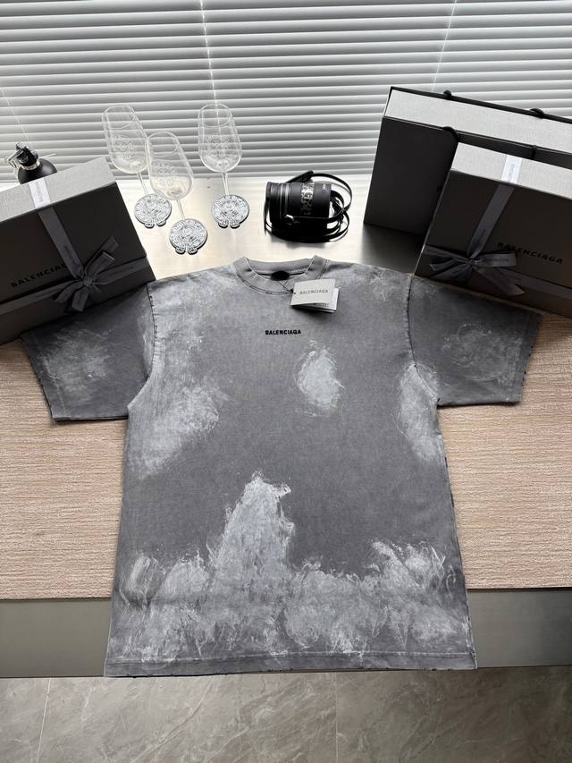Corporate level! Accessories include dust bag and shoelaces, upgraded thick shoe